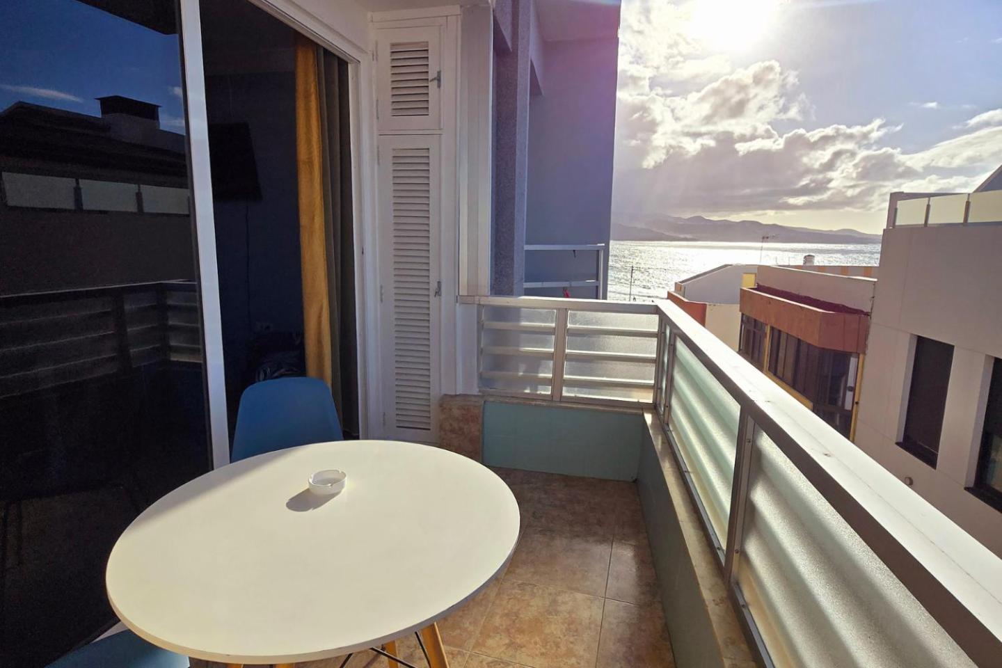 Casita Canaria Playa Beachfront Access & Lateral Ocean View With Terrace Las Palmas de Gran Canaria Exterior photo