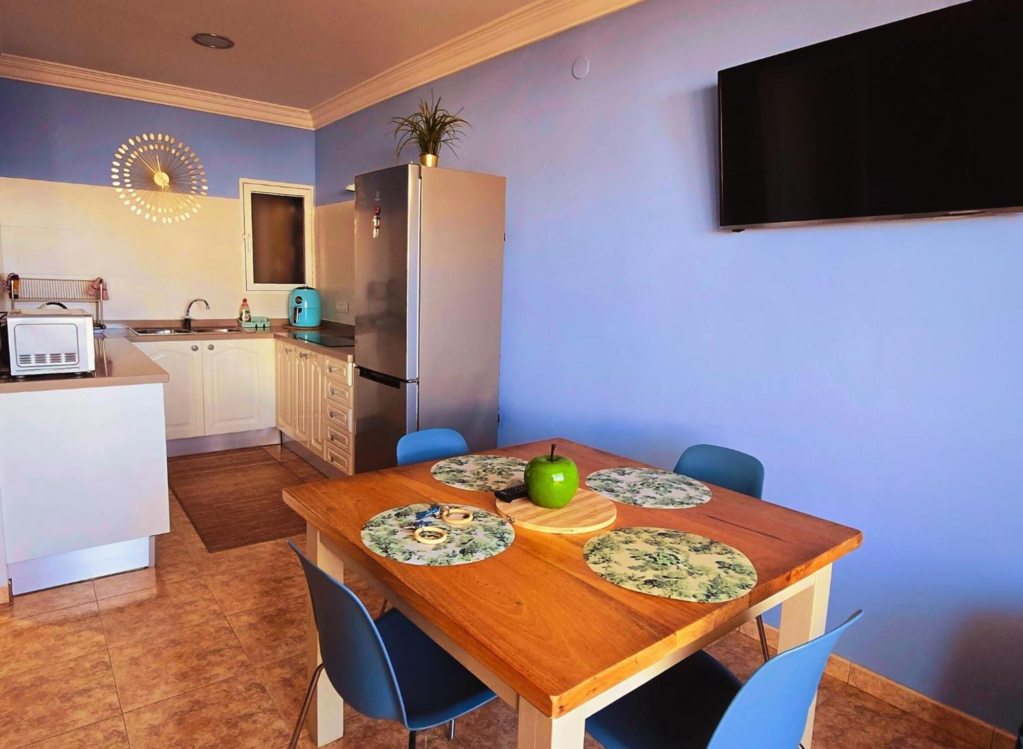 Casita Canaria Playa Beachfront Access & Lateral Ocean View With Terrace Las Palmas de Gran Canaria Exterior photo