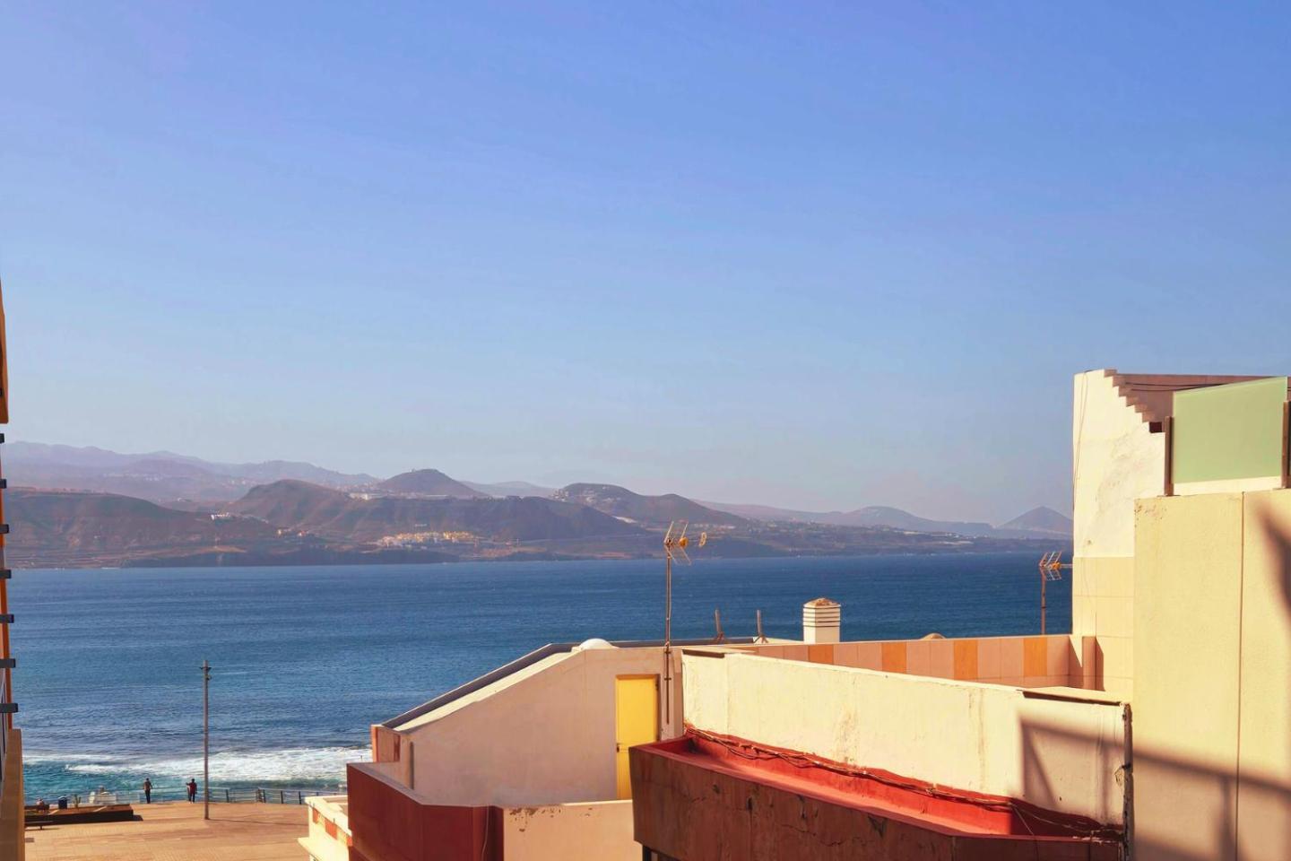 Casita Canaria Playa Beachfront Access & Lateral Ocean View With Terrace Las Palmas de Gran Canaria Exterior photo